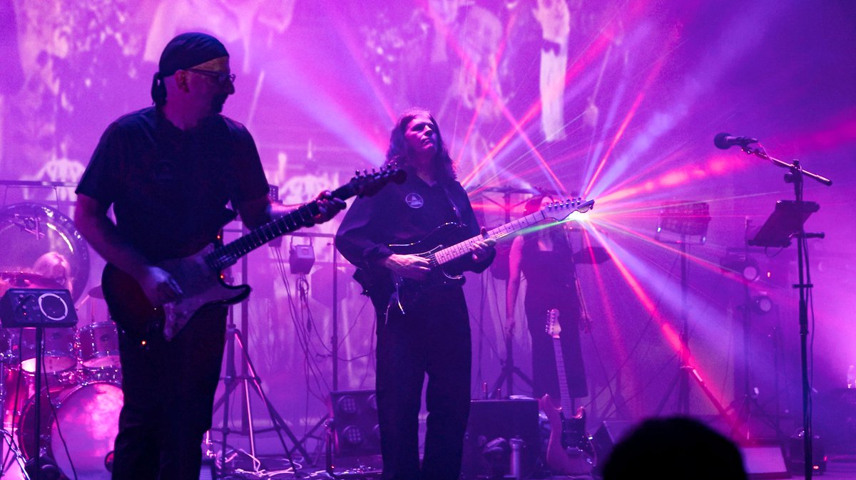 Continuous Signal tweet media