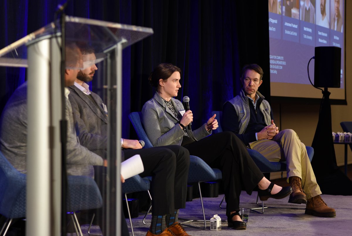 MassMakes tweet media