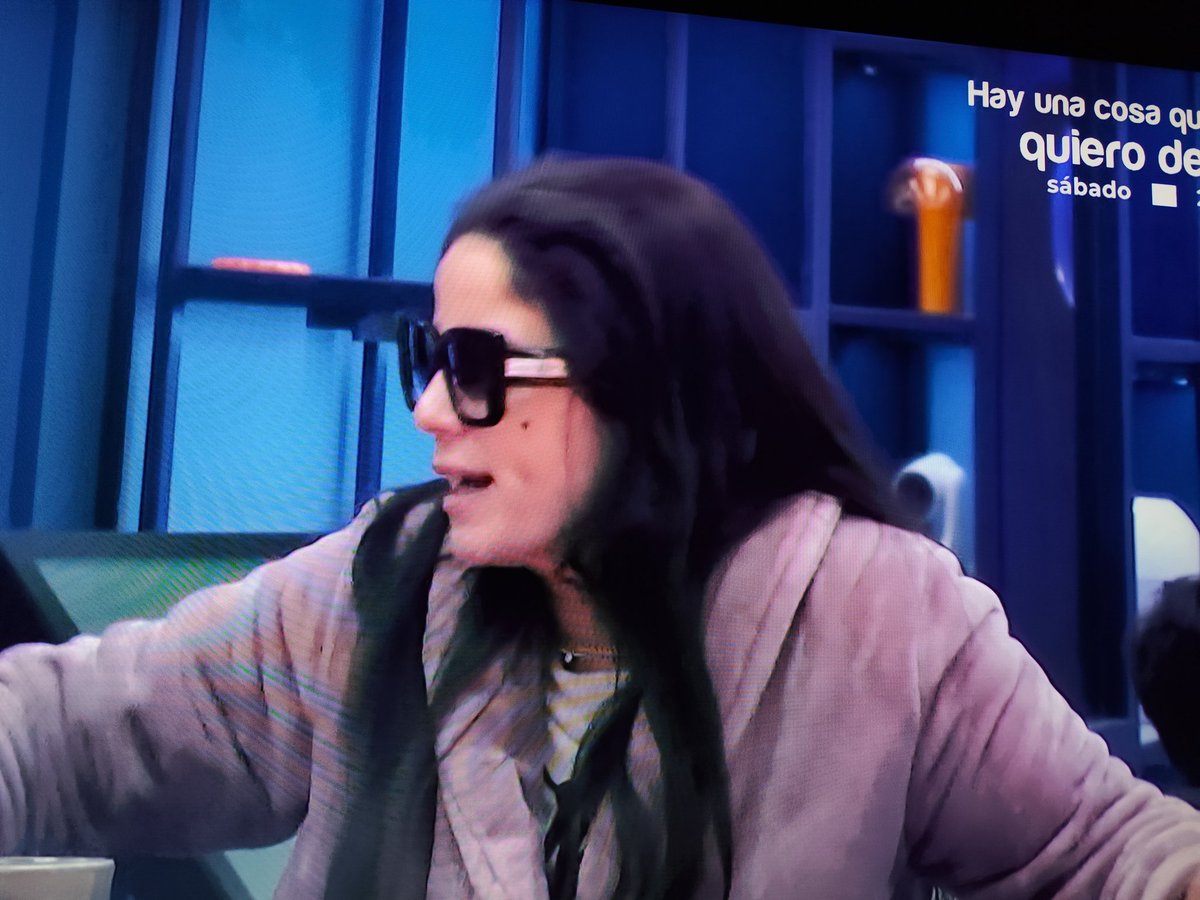 FanaticaGH7's tweet photo. Que el programa vaya a pasar por alto la falsa acusación de agresión, por mucho que vayan a echar una reprimenda a Ana Herminia, me parece vergonzoso, tendría que salir expulsada inmediatamente de la casa y no consentir semejante mentira.
#GHGala3 https://t.co/3vT8vhqoXo