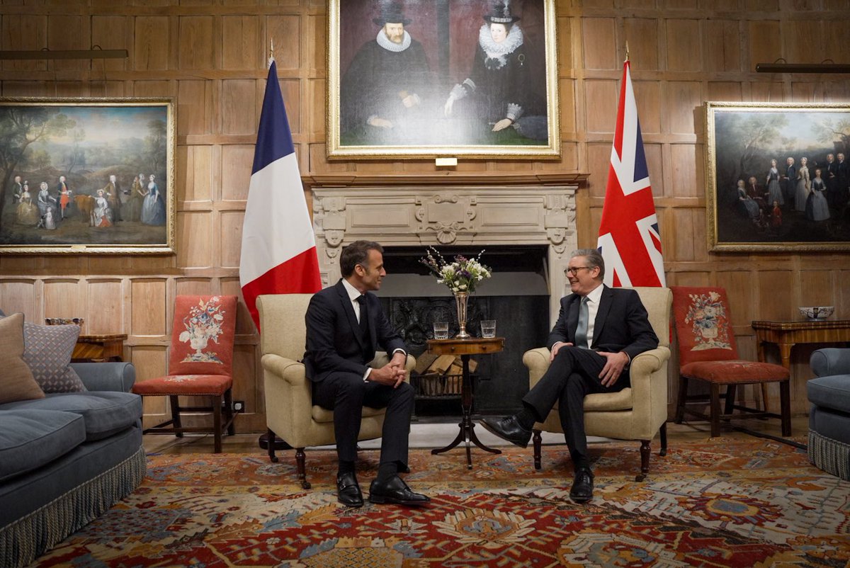 This evening at Chequers with Prime Minister <a href="/Keir_Starmer/">Keir Starmer</a>.

We reaffirmed our commitment to supporting Ukraine, discussed the situation in the Middle East, the relationship between the United Kingdom and the European Union, and prepared for the upcoming Franco-British Summit.