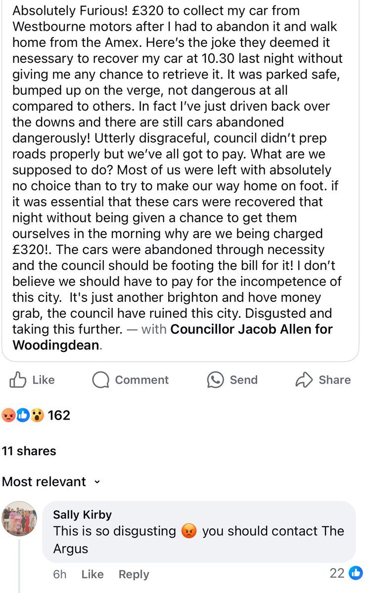 brightonsnapper's tweet image. 👀 #snow #towed