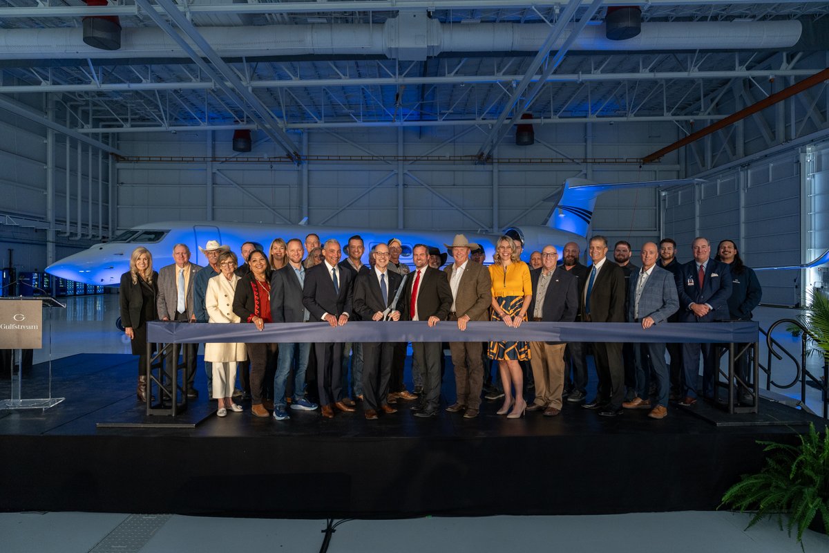 Gateway Airport (@gatewayairport) on Twitter photo We are thrilled to welcome <a href="/GulfstreamAero/">Gulfstream Aerospace</a>'s new Customer Support service facility to our property! To recognize the occasion, state and local leaders, partners, and employees gathered to celebrate with a ribbon-cutting.
Read more here: lnkd.in/ga8r2_6A We are thrilled to welcome <a href="/GulfstreamAero/">Gulfstream Aerospace</a>'s new Customer Support service facility to our property! To recognize the occasion, state and local leaders, partners, and employees gathered to celebrate with a ribbon-cutting.
Read more here: lnkd.in/ga8r2_6A