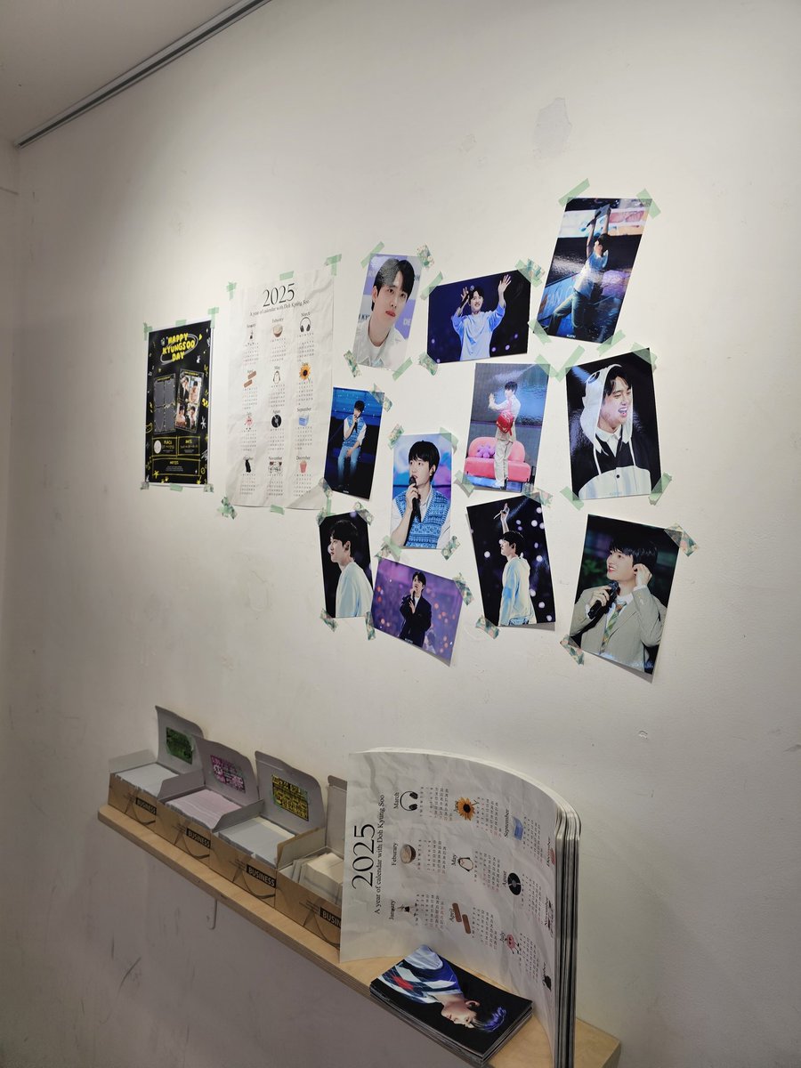 KLEFK112's tweet photo. 오늘부터 3일간 프레임 이벤트를 진행합니다✨️
매장 가장 안쪽 선반 위에 연력 포스터, 찌라시 포토카드, 인화사진이 있으니 자유롭게 가져가주세요💛 https://t.co/0ipFEgQzzO