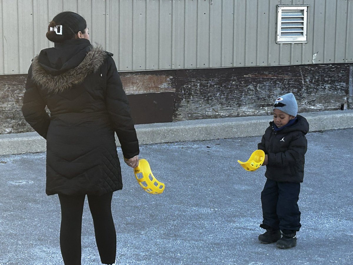MsJiJionline's tweet image. Happiness is when parents join in the fun !
#Outdoors at #PLASP  @PLASP_CCS