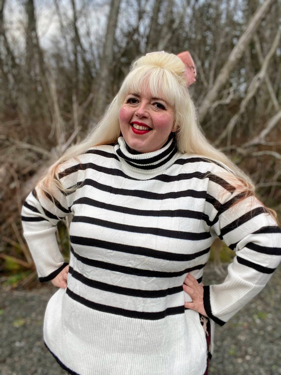 I'm the algorithm now, sharing a human being's thoughts about what will inspire you and not a robot's guess as to what will distract you. All of these art pieces touch on mental health and withstanding being misunderstood. queerfatfemme.com/2025/01/09/bev…