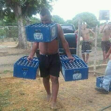 EPAAAA FELIZ 10 DE ENERO MIS PANAS, YA MADURO NO ES PRESIDENTE LEGÍTIMO Y HOY SE JURAMENTA EDMUNDOOOO!!🇻🇪