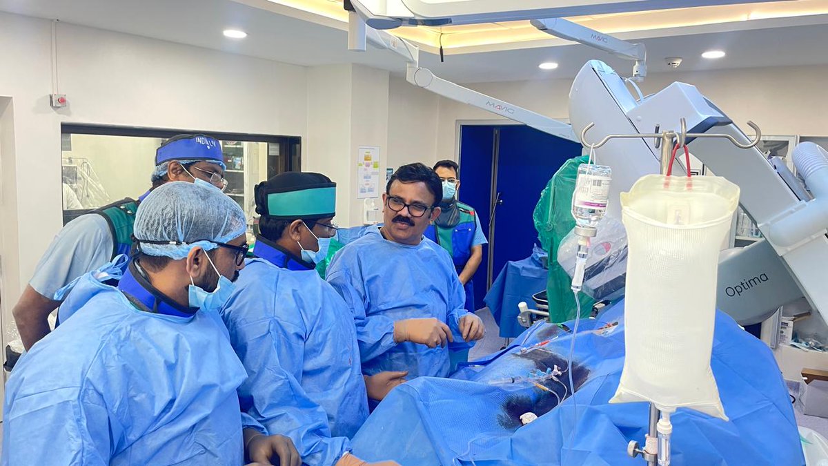 drprathapkumarn's tweet photo. Kickstarting the year with a productive workshop on January 9th at two esteemed hospitals – Railway Hospital Mumbai and Apex Hospital Mumbai. Successfully completed 5 challenging CTO cases. Here's to many more milestones in 2025! ☺️ https://t.co/TUVytsPJ6i