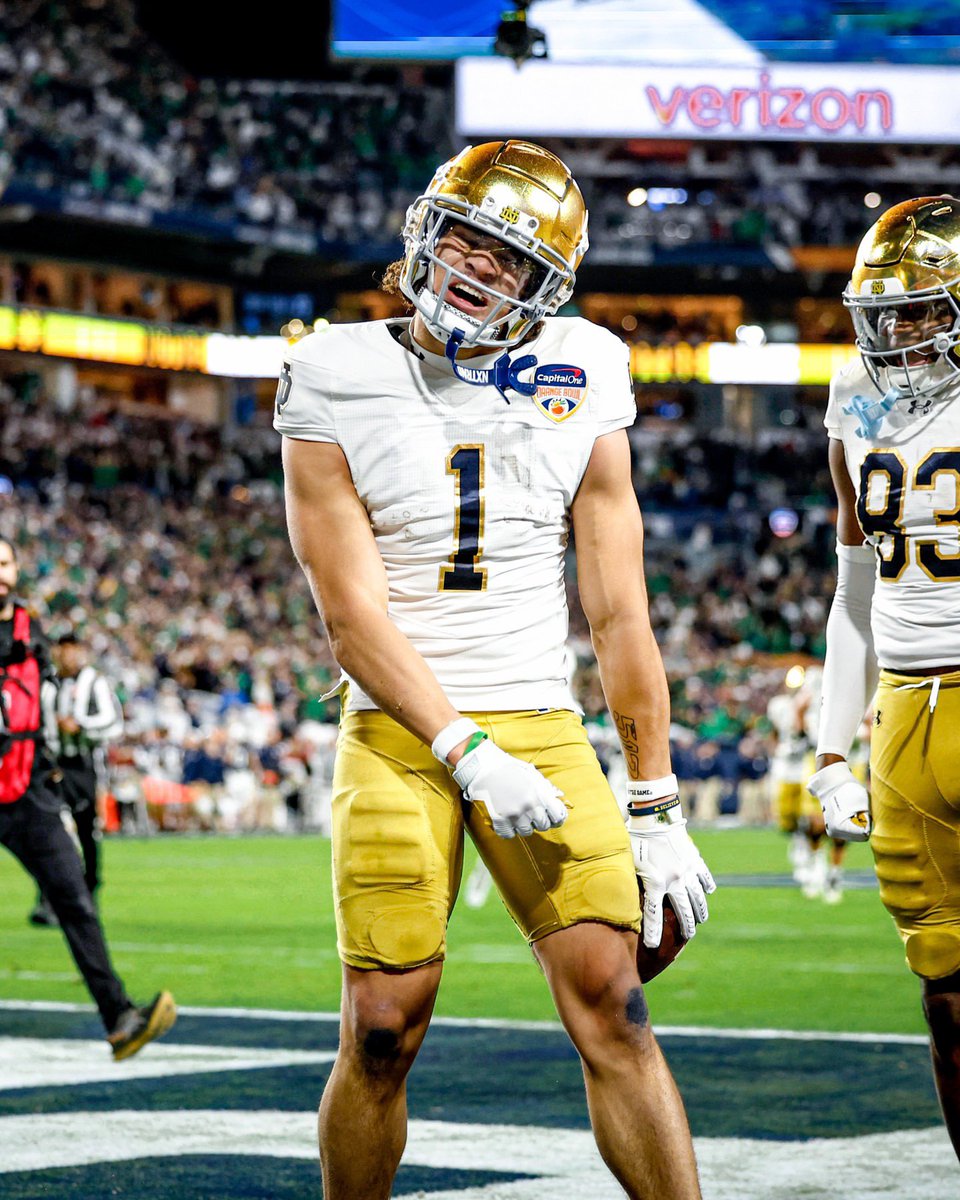 WSISports's tweet image. ☘️ National Championship Bound

Congratulations to the Fighting Irish—Notre Dame is #NattyBound for the first time since 2013! 🙌 

Supporting American Made Since 1990 🇺🇸 

#GoIrish #JadenGreathouse