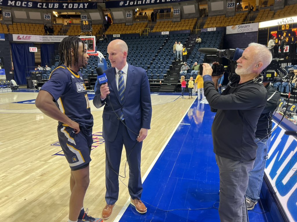 Things that earn you post-game interviews:

🏀Career high 28 points for Donovan Atwell 
🏀Game-winning 3-pointer from Ronald Polite III 
#letsgoG