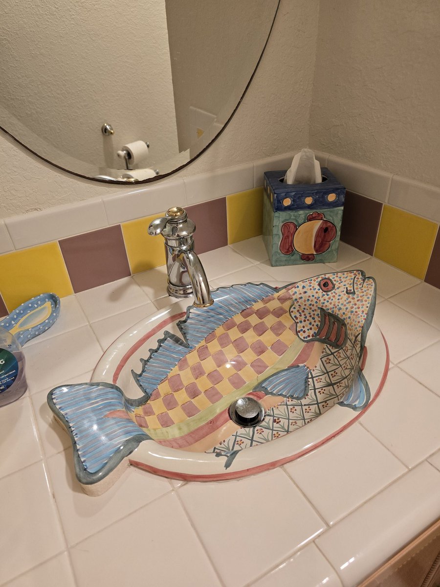 jackingnapier's tweet image. I have this exact same sink