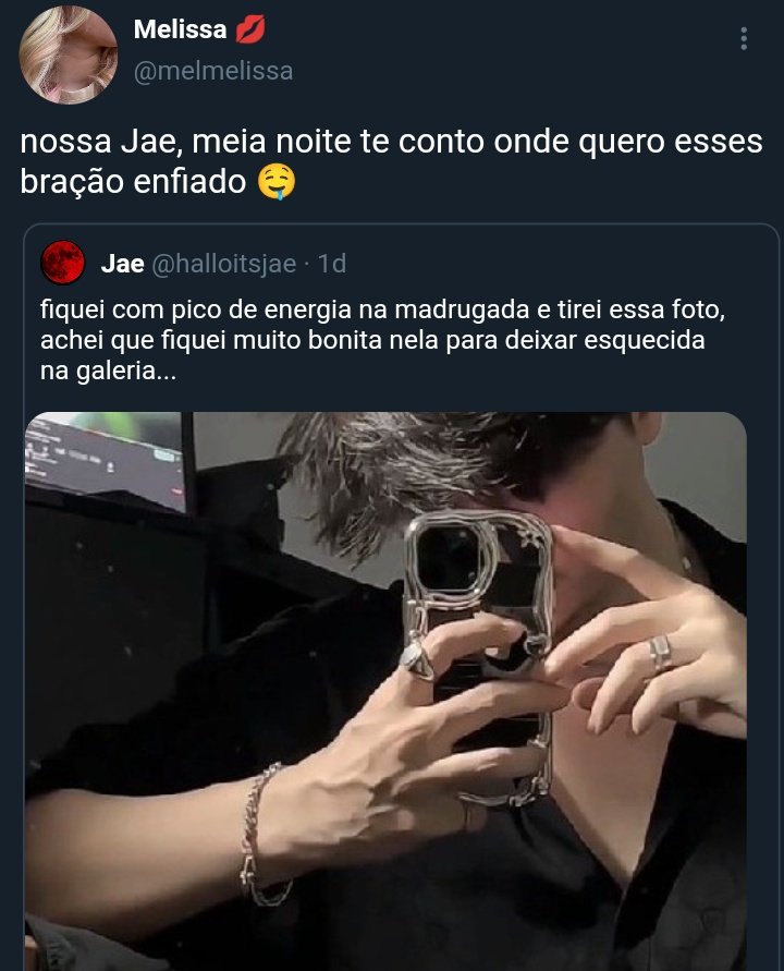 Pretty__lime's tweet image. —mini au #meljae/ #jaelissa onde ;
Melissa confunde as contas e acaba revelando o crush que tem em Jae

Se floppar eu apago e me finjo de sonsa