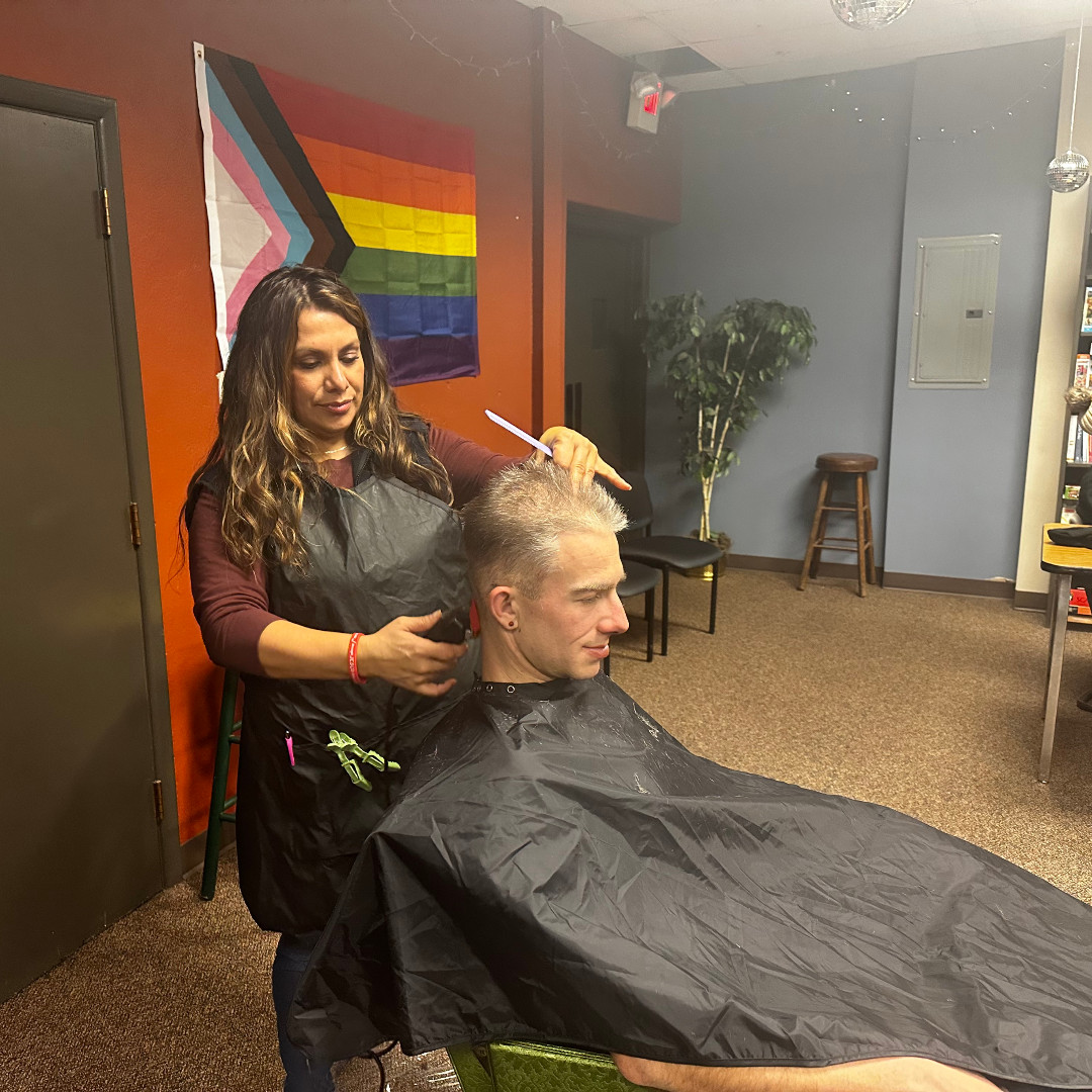 RecoveryCafeLMO's tweet photo. Happy haircut day! Member haircuts are offered the first Thursday of the month – thank you to Kristi Lloyd for donating this beautiful salon chair to make it a relaxing experience! https://t.co/W8kfAKafOe