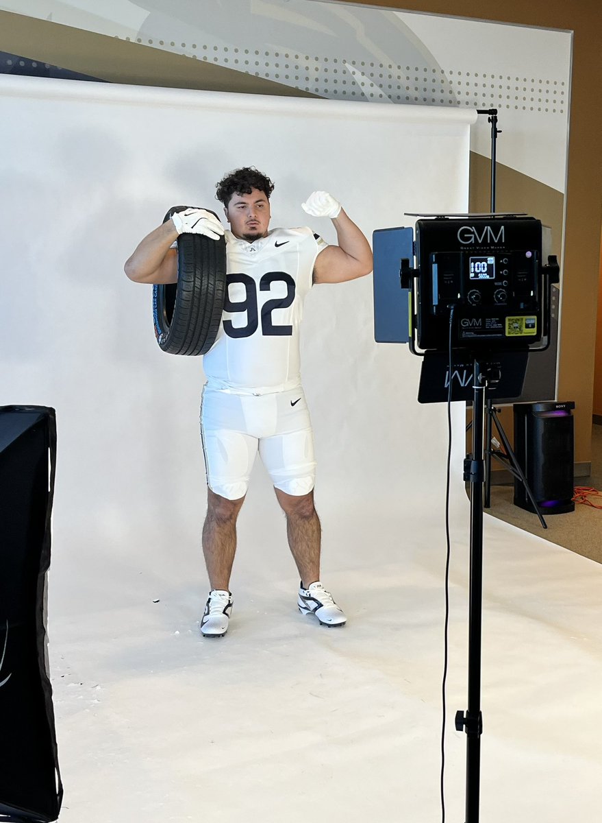 Damien Burgueno (@damienburgueno) on Twitter photo After a great visit, I am blessed to have received my first D1 FBS offer to the University of Akron, Ohio! #gozips <a href="/FullColl_FB/">𝐅𝐮𝐥𝐥𝐞𝐫𝐭𝐨𝐧 𝐂𝐨𝐥𝐥𝐞𝐠𝐞 𝐅𝐨𝐨𝐭𝐛𝐚𝐥𝐥</a> <a href="/coachphilaustin/">Coach Phil Austin</a> <a href="/coach_miranda49/">Coach Robert Miranda, MS, CSCS*D, RSCC, USA-W, FMS</a> <a href="/drobin8585/">David Robinson</a> <a href="/CoachCrooksFC/">Brian Crooks</a> <a href="/Coach_RAD_/">Coach Conrad White</a> After a great visit, I am blessed to have received my first D1 FBS offer to the University of Akron, Ohio! #gozips <a href="/FullColl_FB/">𝐅𝐮𝐥𝐥𝐞𝐫𝐭𝐨𝐧 𝐂𝐨𝐥𝐥𝐞𝐠𝐞 𝐅𝐨𝐨𝐭𝐛𝐚𝐥𝐥</a> <a href="/coachphilaustin/">Coach Phil Austin</a> <a href="/coach_miranda49/">Coach Robert Miranda, MS, CSCS*D, RSCC, USA-W, FMS</a> <a href="/drobin8585/">David Robinson</a> <a href="/CoachCrooksFC/">Brian Crooks</a> <a href="/Coach_RAD_/">Coach Conrad White</a>