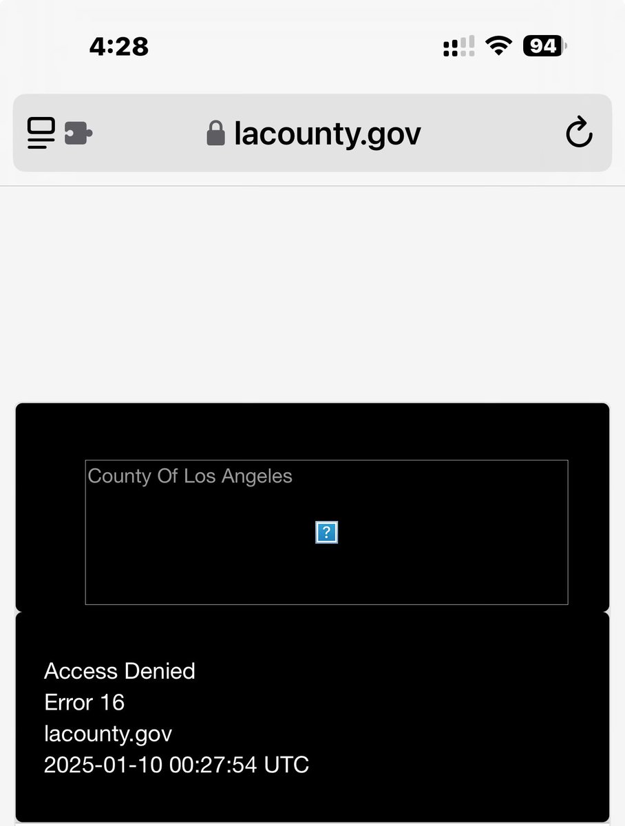 charton's tweet photo. @CountyofLA https://t.co/rjBXahkIOE is currently inaccessible to LA residents, emergency alerts are going to this page https://t.co/2QiUk82t4d