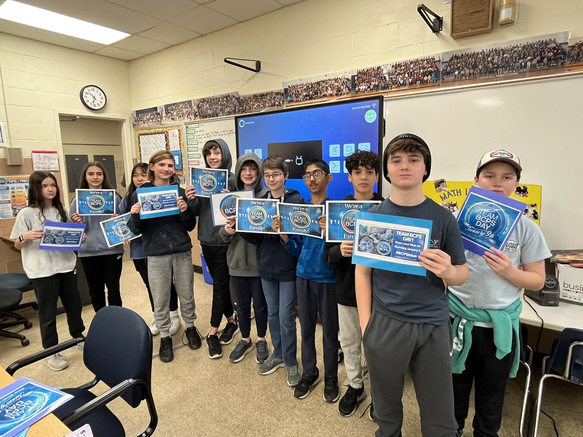 j_eisenberg87's tweet photo. Students @Catonsville_MS celebrate #BCPSblue day! @BaltCoPS #cmsgoingforgold #schoolcommunity #schoolspirit #studentlife #middleschoolersliketohavefuntoo https://t.co/NtIdDGPdAG