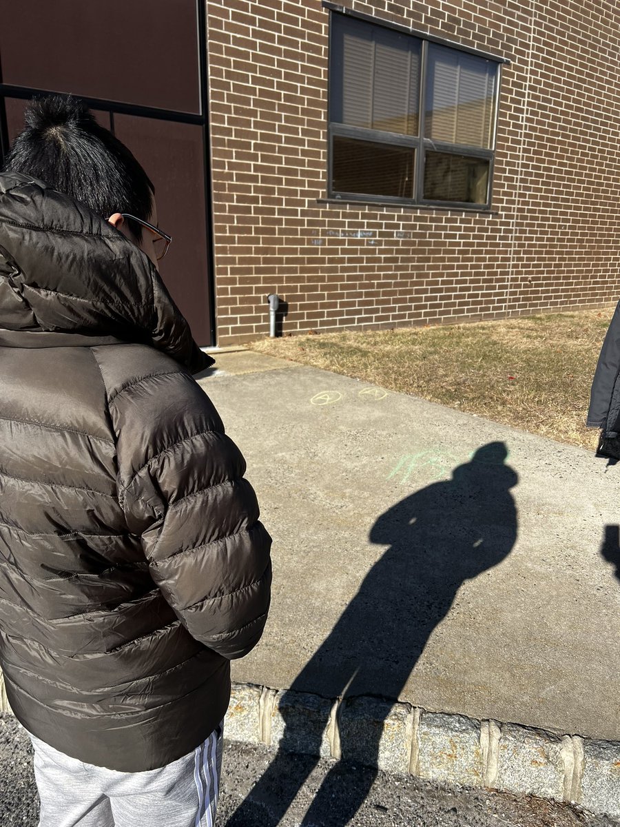 Mrs. Sinisi tweet media