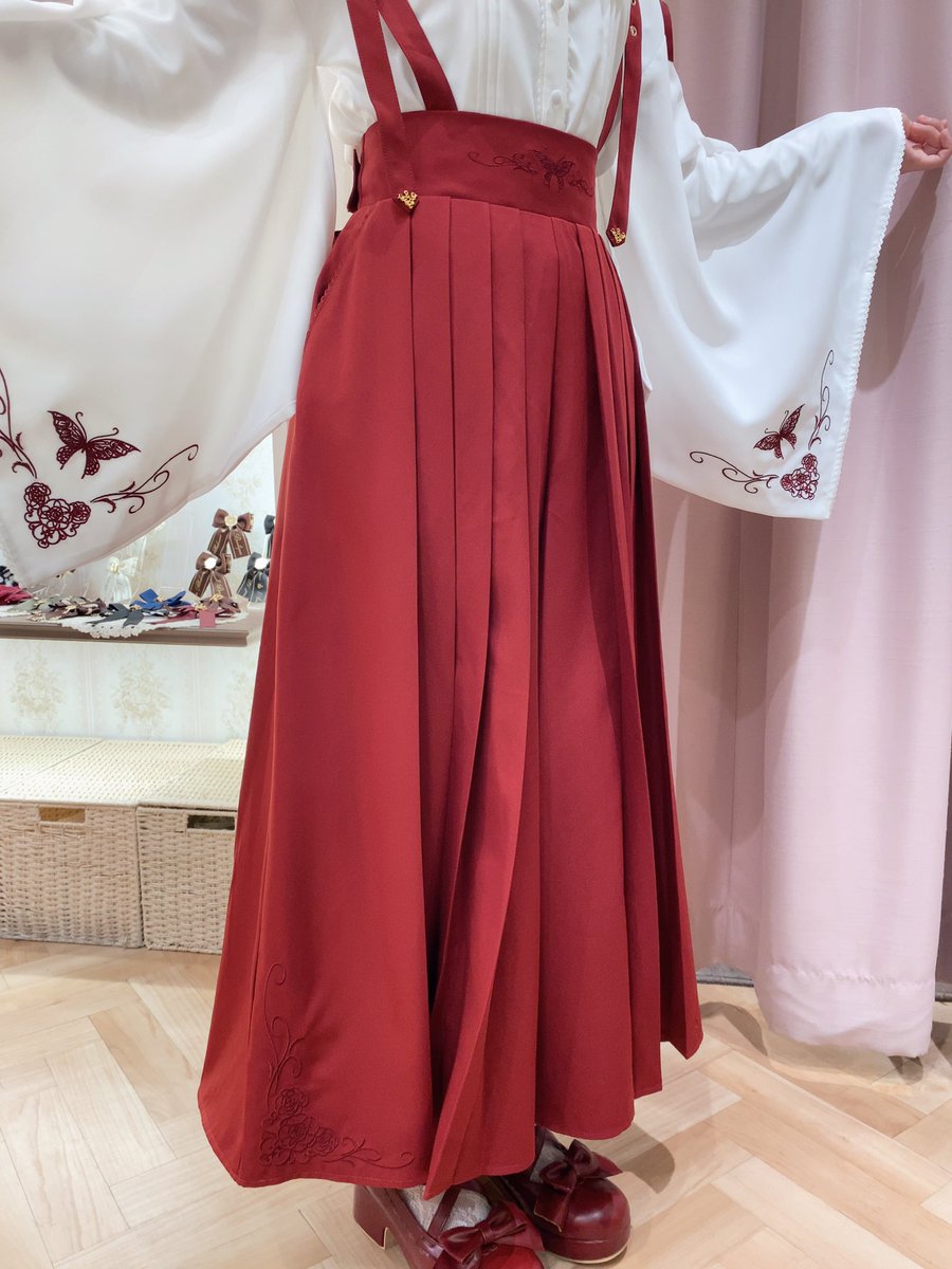 ꫛꫀꪝ 胡蝶の花遊び袴パンツ レッド/パープル/グリーン ¥13,200