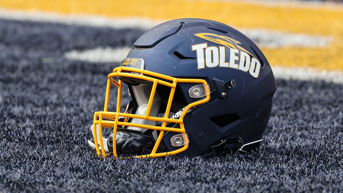 Albert Gooden III (@ag3thekidd3) on Twitter photo After conversation with <a href="/CoachNCole/">Coach Cole</a>, I'm blessed and proud to receive my first offer from <a href="/ToledoFB/">Toledo Football</a>!
#AGTG #TeamToledo #ONErocket
<a href="/Coach_Patt34/">Will Patterson</a> <a href="/cdjones43/">Corey Jones</a>
<a href="/RBCoachMuhammad/">Coach Muhammad LC RB Coach</a> <a href="/BigBearsLCFTBL/">Lawrence Central HS Football</a>
<a href="/IndyWeOutHere/">IndyWeOutHere βΌοΈ</a> <a href="/IndySportsZone/">Indy Sports Zone</a>
<a href="/PrepRedzoneIN/">Prep Redzone Indiana</a> <a href="/IndianaPreps/">Indiana Preps</a> After conversation with <a href="/CoachNCole/">Coach Cole</a>, I'm blessed and proud to receive my first offer from <a href="/ToledoFB/">Toledo Football</a>!
#AGTG #TeamToledo #ONErocket
<a href="/Coach_Patt34/">Will Patterson</a> <a href="/cdjones43/">Corey Jones</a>
<a href="/RBCoachMuhammad/">Coach Muhammad LC RB Coach</a> <a href="/BigBearsLCFTBL/">Lawrence Central HS Football</a>
<a href="/IndyWeOutHere/">IndyWeOutHere βΌοΈ</a> <a href="/IndySportsZone/">Indy Sports Zone</a>
<a href="/PrepRedzoneIN/">Prep Redzone Indiana</a> <a href="/IndianaPreps/">Indiana Preps</a>