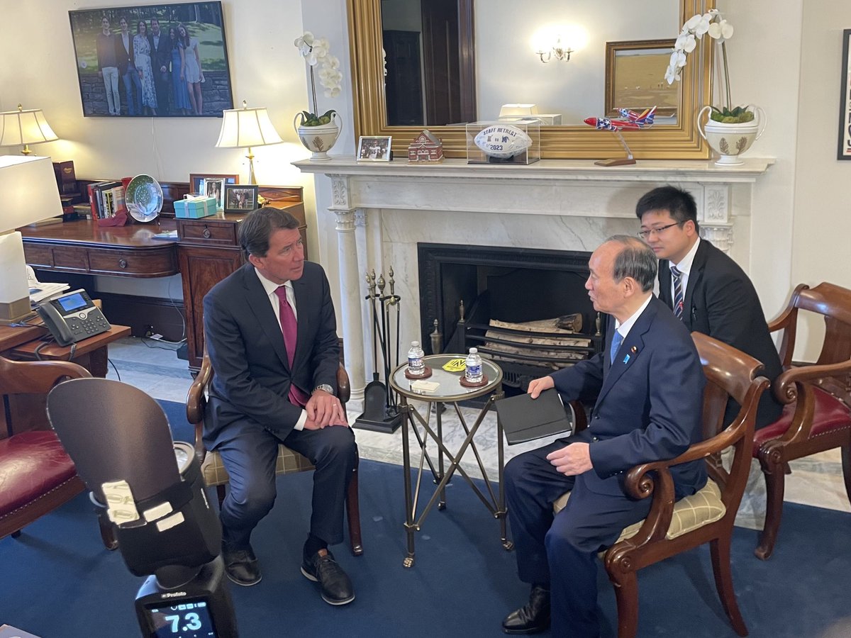 本日、カーター第39代米国大統領の国葬に、石破総理の特使として参列しました。
大統領在任中のみならず、生涯を通じて米国と世界のために積極的に活動された功績は偉大であり、深い哀悼の意を表します。
グテーレス国連事務総長他、各国代表の参列者と挨拶する機会も得ました。