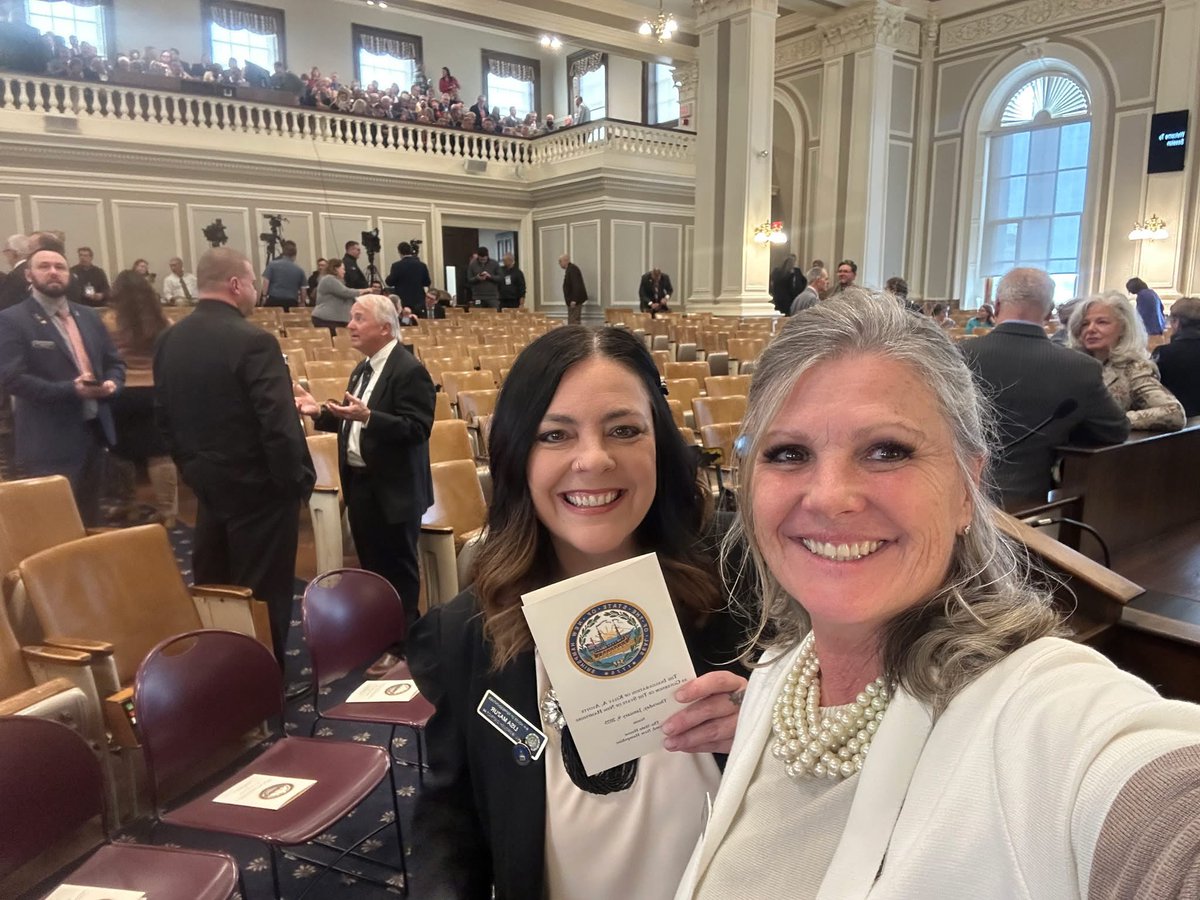 LisaMazurNH's tweet photo. Ladies and gentlemen I present to you… NH's new Governor! Kelly Ayotte’s inauguration was today and it was an honor to be present for it. We campaigned with her whenever we could and Goffstown came through for us all on Nov. 5. NH has a great two years ahead of us. Here we goooo!