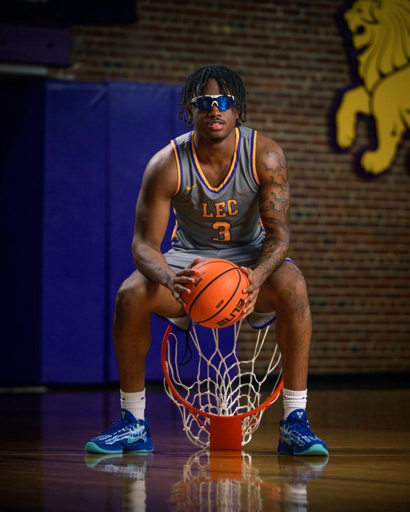Rodger Bohn (@rodgerbohn) on Twitter photo Robert Morris with steal in 6'6 '25 Eddie Cooke III of @LEC_Hoops (SC).Straight up dog from <a href="/Stars_EYBL/">Georgia Stars Basketball</a> was bright spot w/17 PTS(3 3PT),5Reb,but impacted game w/grit,strength,&energy on both ends that doesn't show in box score. Type of dude you love to play with.
#EYBLScholastic Robert Morris with steal in 6'6 '25 Eddie Cooke III of @LEC_Hoops (SC).Straight up dog from <a href="/Stars_EYBL/">Georgia Stars Basketball</a> was bright spot w/17 PTS(3 3PT),5Reb,but impacted game w/grit,strength,&energy on both ends that doesn't show in box score. Type of dude you love to play with.
#EYBLScholastic