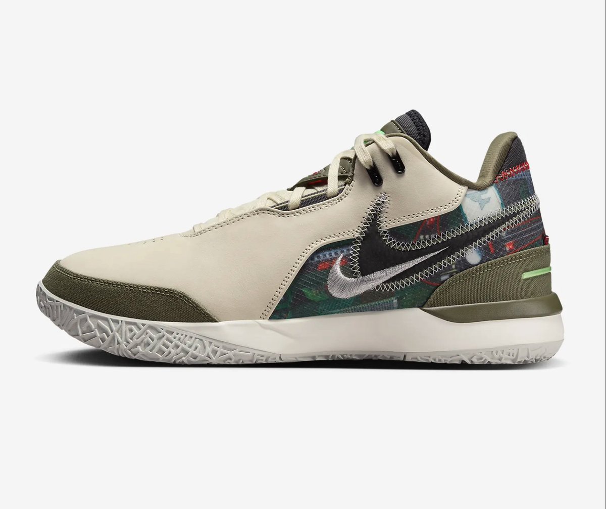 SOLELINKS's tweet photo. Ad: FaZe x LeBron NXXT Gen AMPD on sale for $94.97 + FREE shipping => https://t.co/WTaKHOodnT https://t.co/xpV50g1sXw