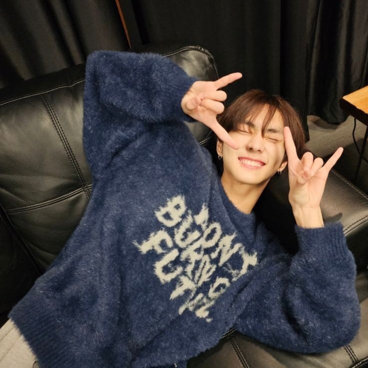nworevr's tweet photo. ࿙࿚ ︶ ᧔ BUSCO MUTIS ᧓ ︶ ࿙࿚
(#stantwt #kpoptwt acepto cualquiera, menos de cosas turbias)

    he/him | -18 | MEX

ꪆ6    likes;   enhypen, illit, nwjns, skz, cas, chase, the weeknd, etc.

rt + ♡ = mutis

Podemos ser amikitos, soy buena onda i extrovertido, VENGANNN 🔥🔥 https://t.co/aF9v9XAbxe