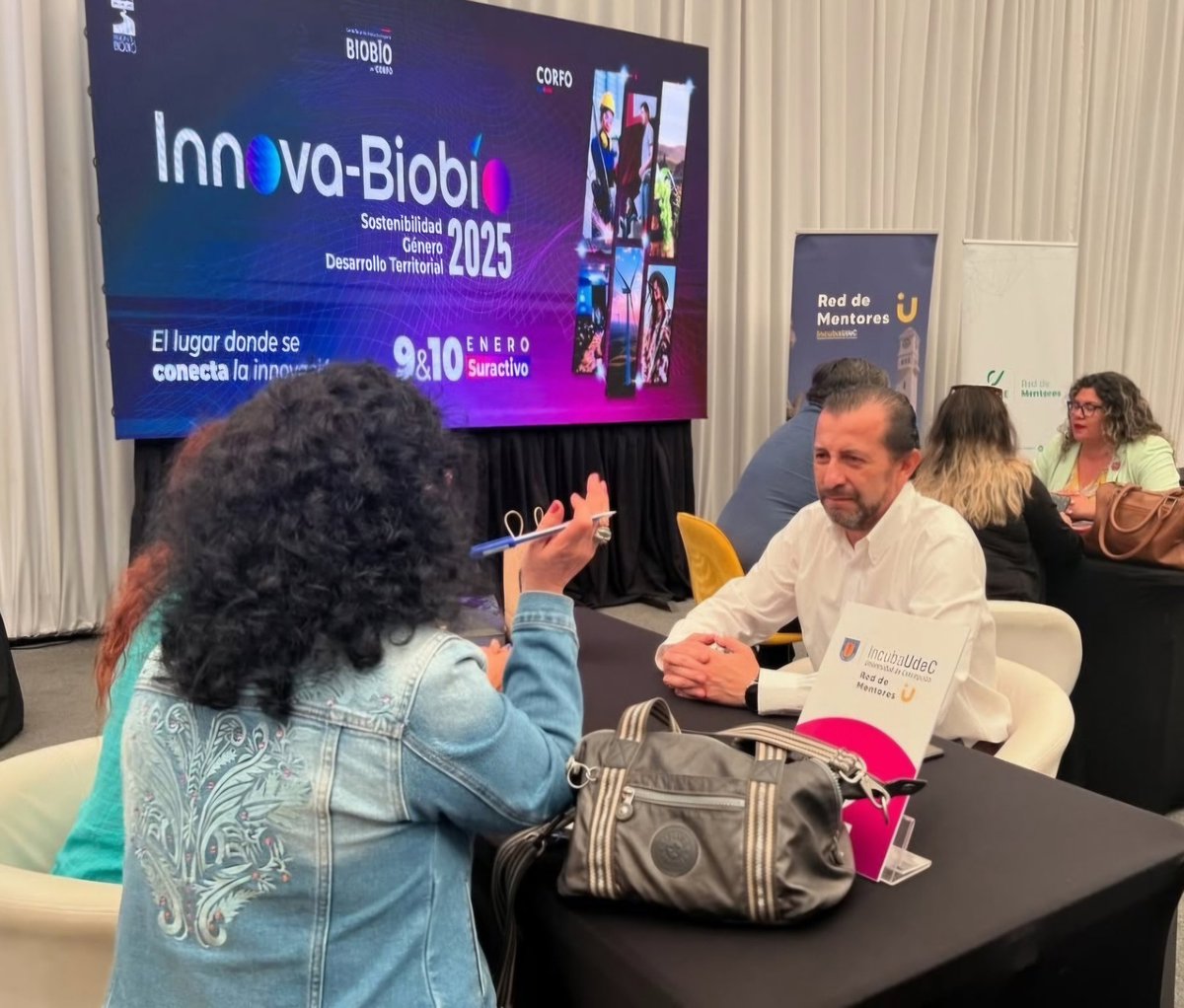 Excelente jornada de mentorías de la red de mentores #RedIU de la Universidad de Concepción e IncubaUdeC.

¡Muy buenos proyectos! en evento #InnovaBiobío2025 de <a href="/Corfo/">Corfo</a>.