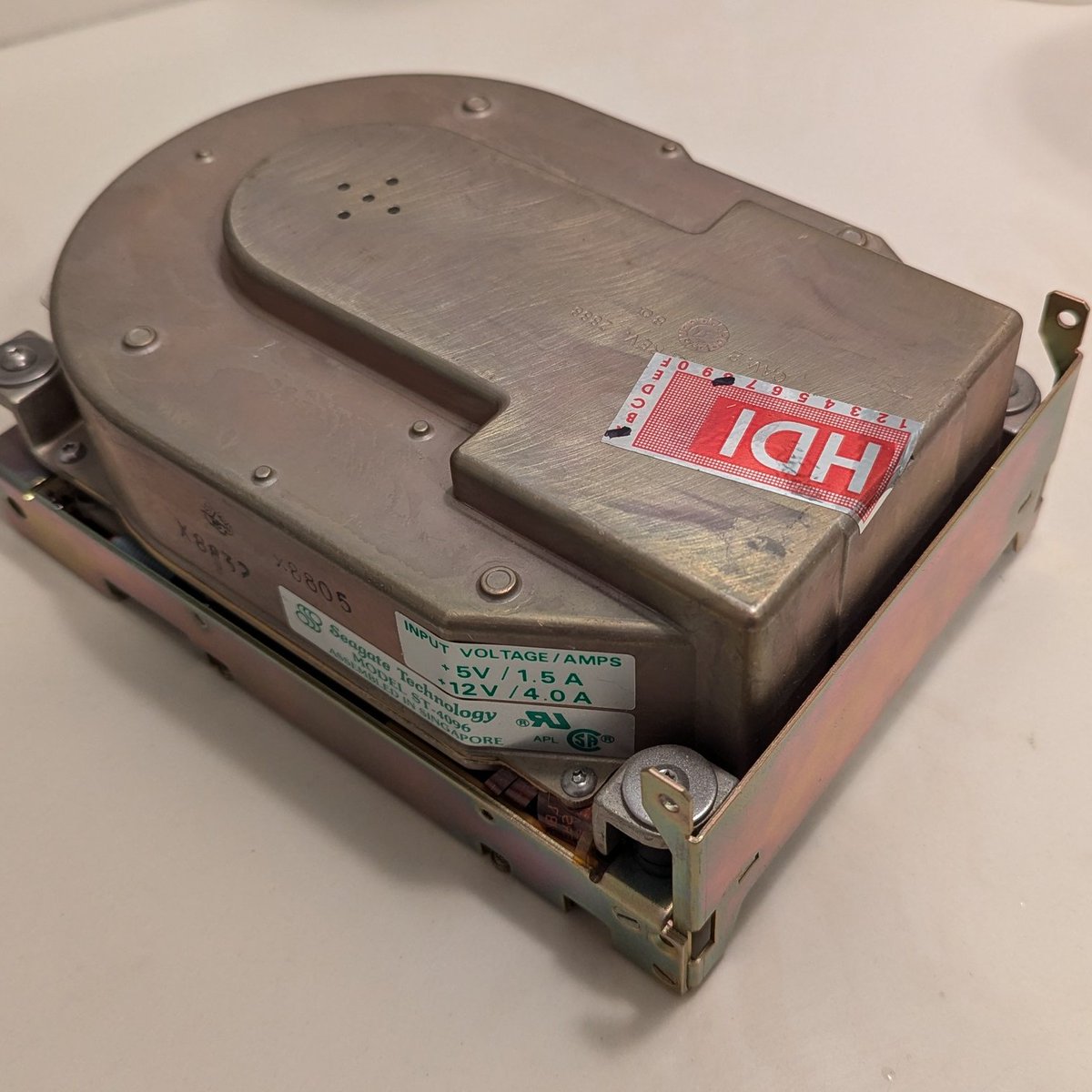 MuchOlderToday's tweet image. I you still have one (or even used one), you’re as old as me. All of 80MB in 5.25” format, about $800+ way back then. Seagate ST4096 #DataStorage #HDD #SpinningRust #PaperWeight