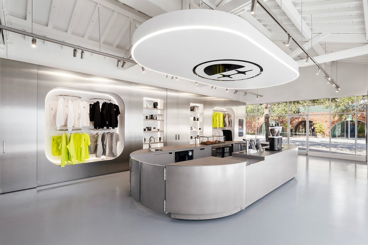 With epic gear from Modbar and Mahlkonig, and a gallery-esque feel, the new BIGFACE cafe in Miami is one to watch. sprudge.cc/408Y64d