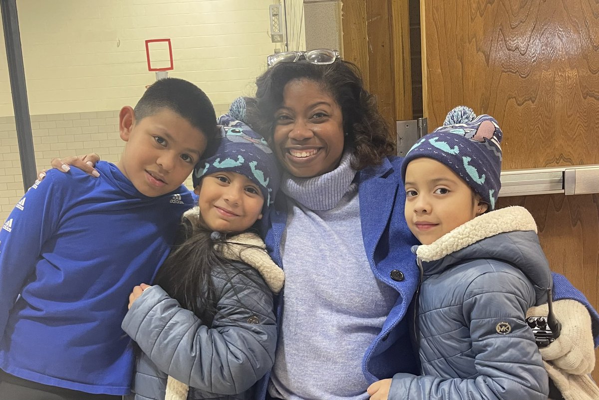 cbrinkleybcps's tweet image. All smiles in #bcpsblue 💙 @ReisterstownES @BaltCoPS