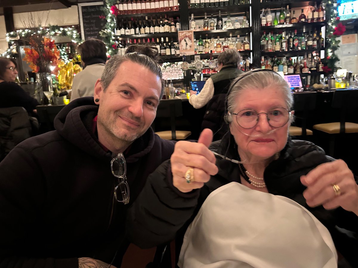 Anne Barnard tweet media