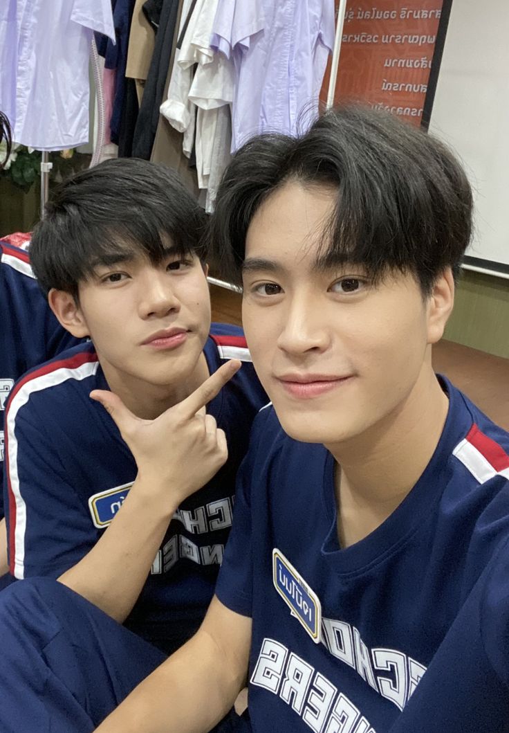 FourthOfficiall's tweet photo. @gemini_ti  @tawattannn 🩷✨️

ขอบคุณที่เข้ามาเป็นเรื่องราวน่ารักๆให้กันในทุกวันน๊าา ขอให้ทั้งคู่มีความสดใส มีรอยยิ้ม แล้วก็มีความรักที่ดีโอบกอดทั้งคู่ไว้เสมอ รักนะคับคนเก่ง 🤲🏻✨️

GEMINIFOURTH x KHUNNOOS 2Yrs
#2ปีคุณหนูของเจมีไนน์โฟร์ท https://t.co/YbRwyDvZyF