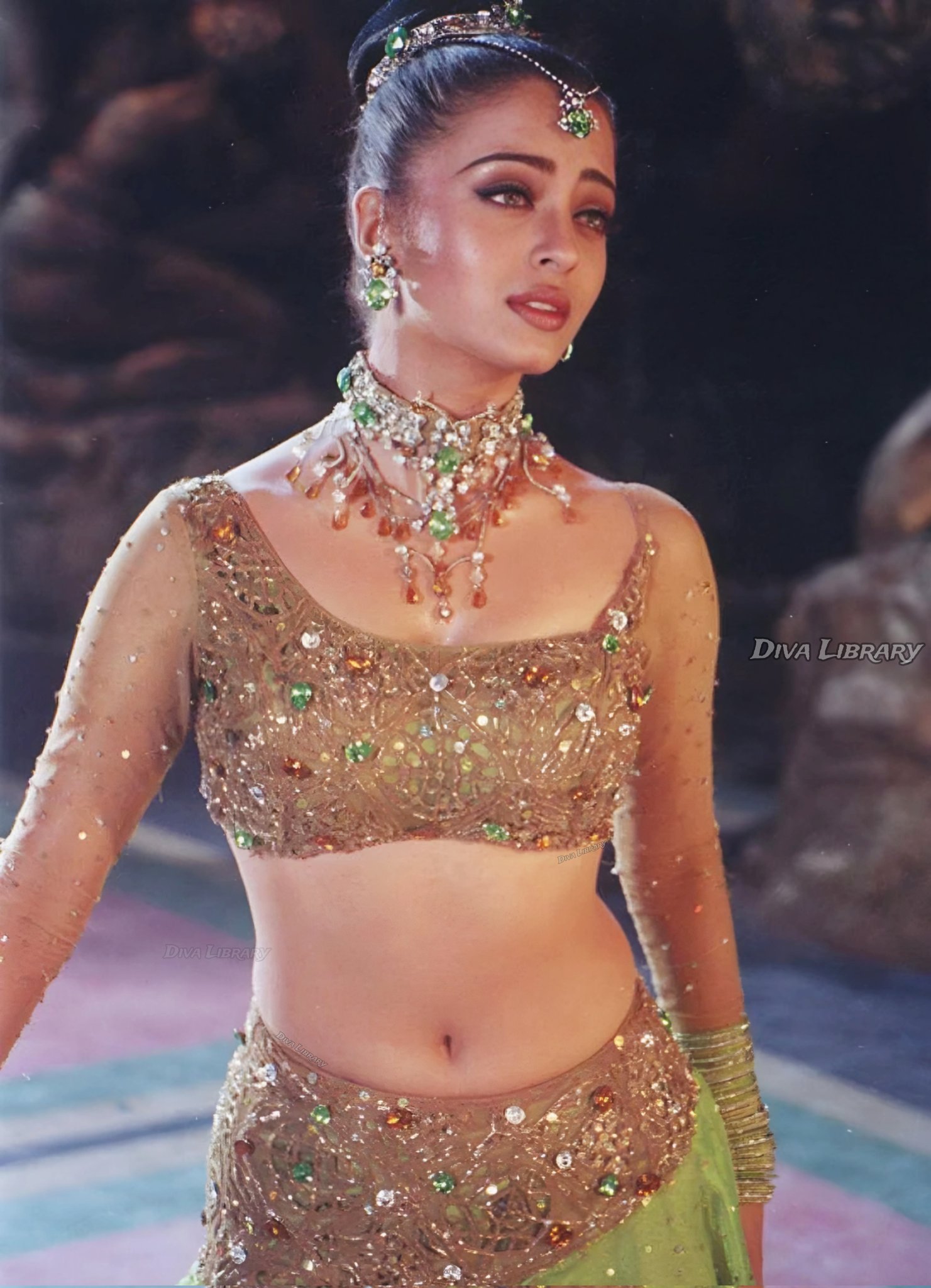 Image Aishwarya Rai Bachchan hot photo | iiQ8 Indian Beautiful Actress