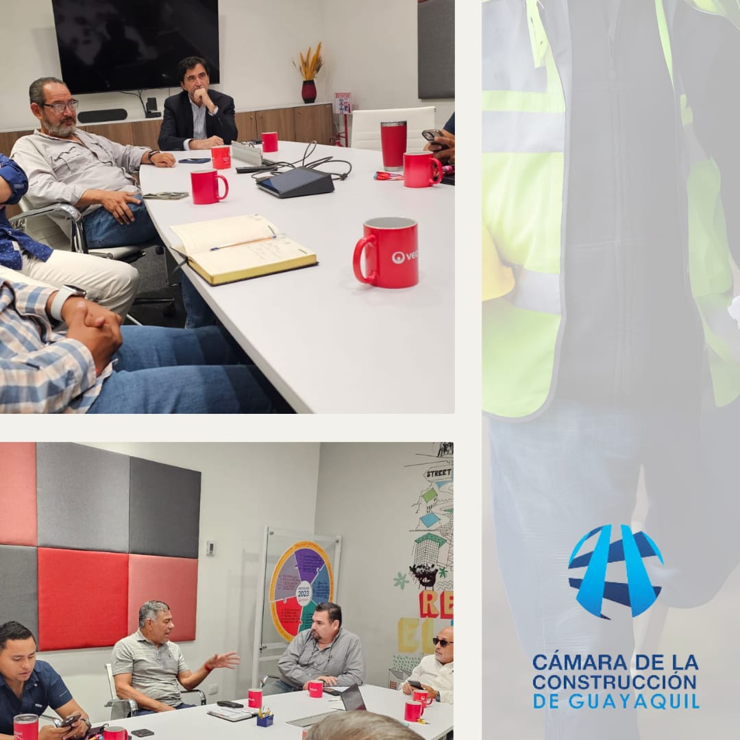 ccgconstruye's tweet photo. Hoy el presidente de la Cámara de la Construcción de Guayaquil se reunió  con Veolia para trabajar de la mano con nuestros Fedatarios en soluciones para la Seguridad en la Construcción en la ciudad. https://t.co/kns3TRkDsS