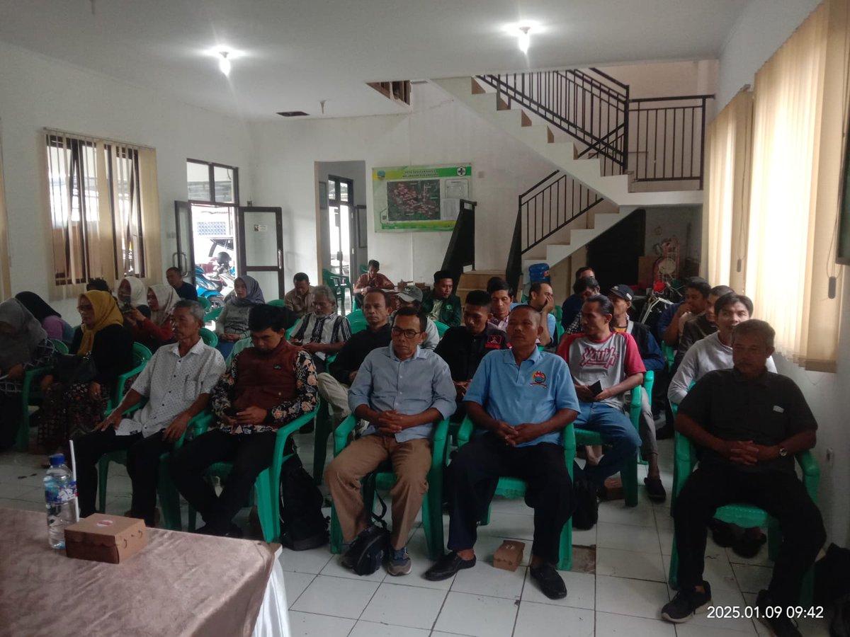 EvaRavela's tweet photo. Kamis (09/01/25), Eva Ravela NS, Luhkan Kota Tasikmalaya, di  Kel. Sukanagara Kec. Purbaratu,  Mengikuti Musrenbang RKPD tahun 2026 Kel. Sukanagara
#GiatLuhkanSatminkalBogor
#Aktivitas  #KtTasik #luhlapor @kkpgoid
@bppsdm_kp  @pusluhkp 
@brpbatpp_bogor https://t.co/eE0yNHW5b1