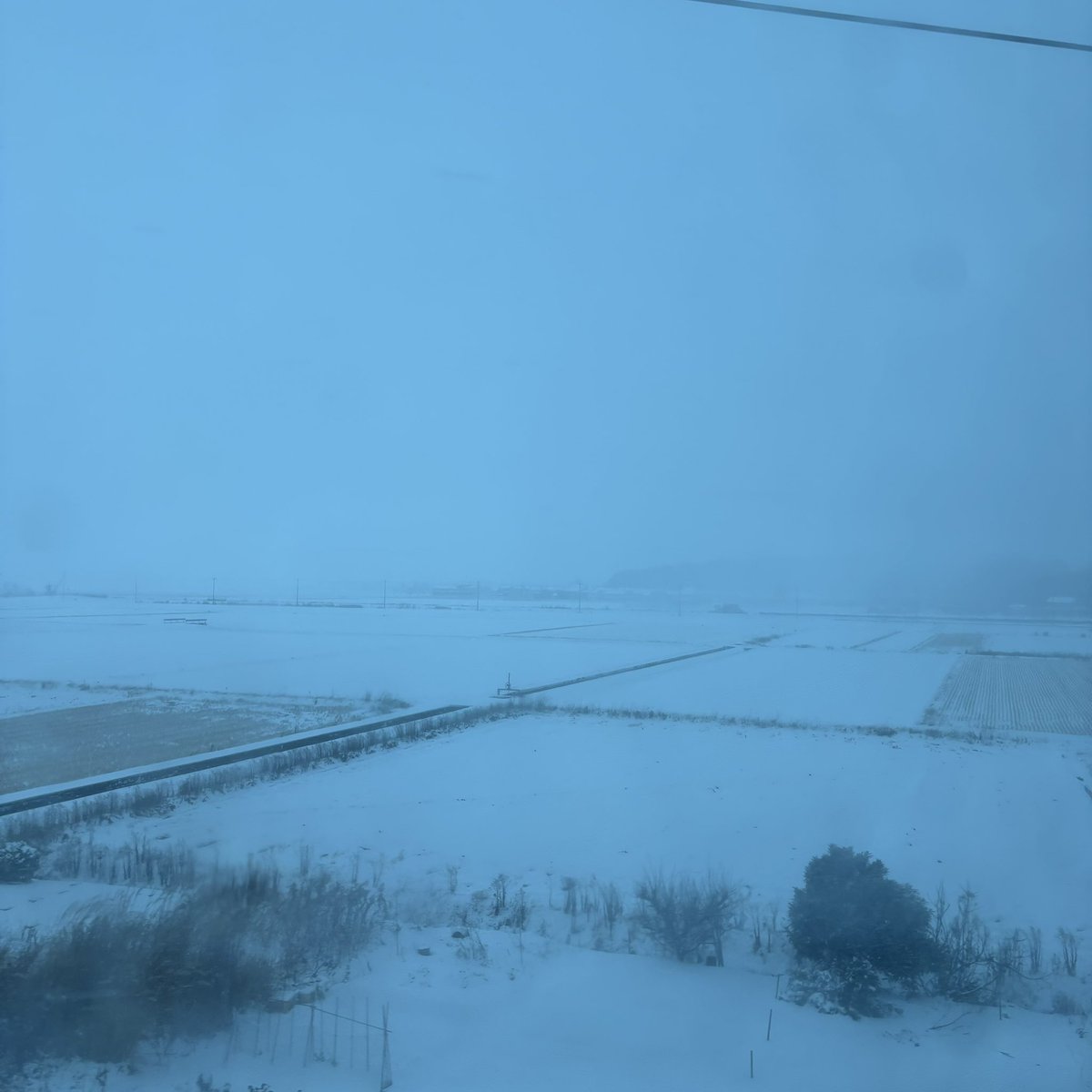 긴 터널을 빠져나오자, 설국이었다 (시가현)