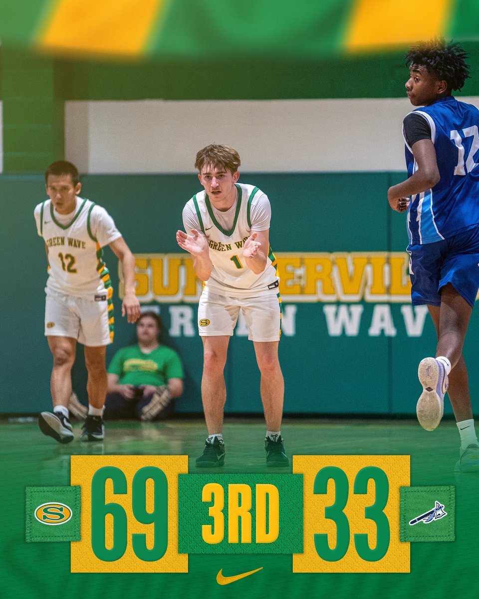 GWaveHoops's tweet photo. Down to the last 8.

Wave lead, 69-33.

#GoBigGreen | #VilleMentality https://t.co/8t4HlOOfWf