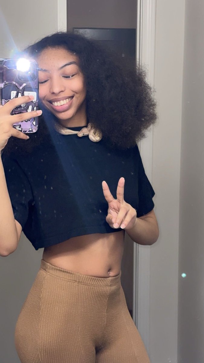 JetttUbetcha's tweet image. Kiiro's Mommy ✨🐍🤎 #SnakeMom