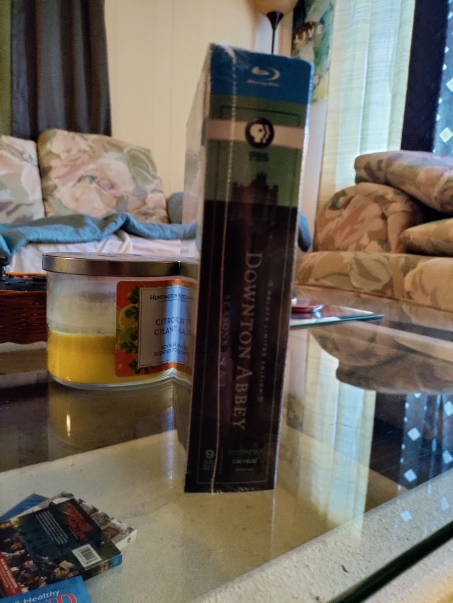 NeedFulThngEbay's tweet photo. Downtown Abbey Blu-Ray Seasons 1, 2 &amp; 3 ORIGINAL UK EDITION Sealed in Plastic https://t.co/XPFOAqu6Bx #eBay via @eBay #EBay #EBaySeller #DVDS #EBayStore #Movies #MovieNight #NewDVDS #Rare #SALE #Discount #NewYear #2025 https://t.co/adINQBrkvJ