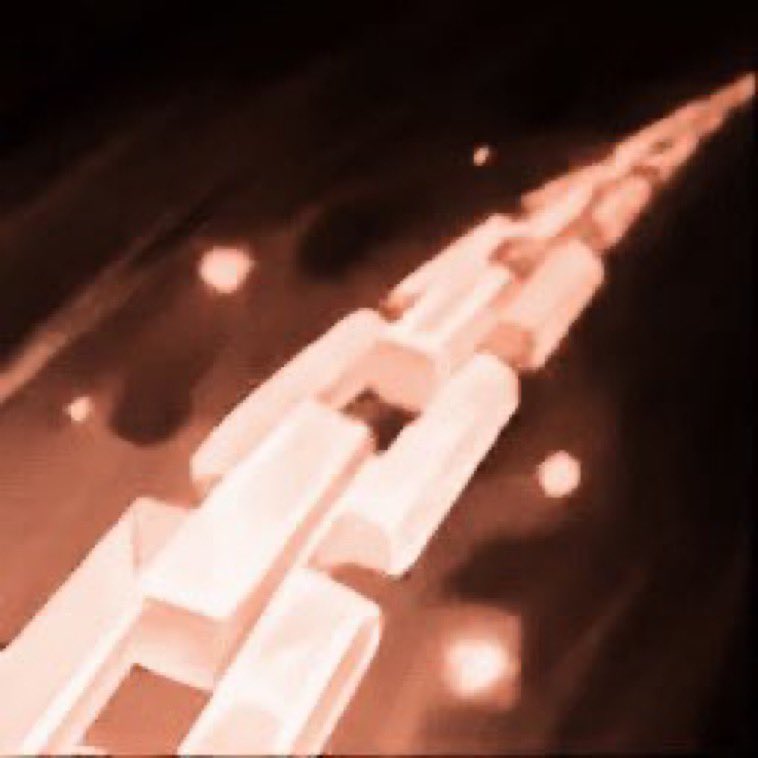 __PALELADY's tweet image. Chaining the 𝖗𝗲𝗮𝗱𝗲𝗿‘s wrists —— binding them into her grasp with an amused smirk. 

               T͟u͟g͟,͟ ͟t͟u͟g͟.͟