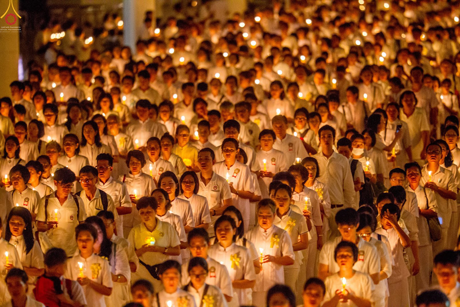 oilSGTH's tweet photo. วันวิสาขบูชา​​คนอื่น       วันวิสาขบูชาอาร์มี่
 เวียนเทียน                     ไทยโบกมี่บอมบ์ https://t.co/7pyq3CiT0l