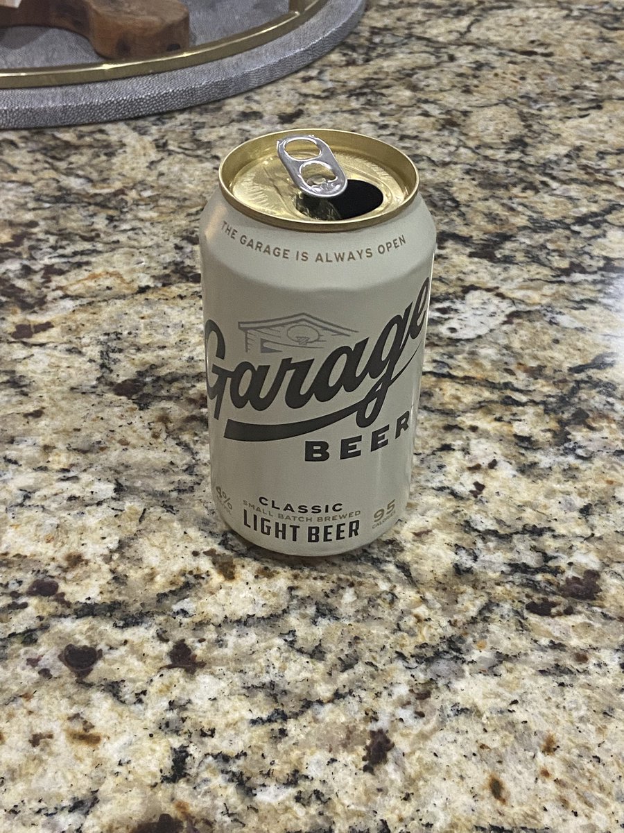 FMSDad_77's tweet photo. @RRRawlings holy shit this is delicious! @drinkgaragebeer https://t.co/JJEWtJLiDn