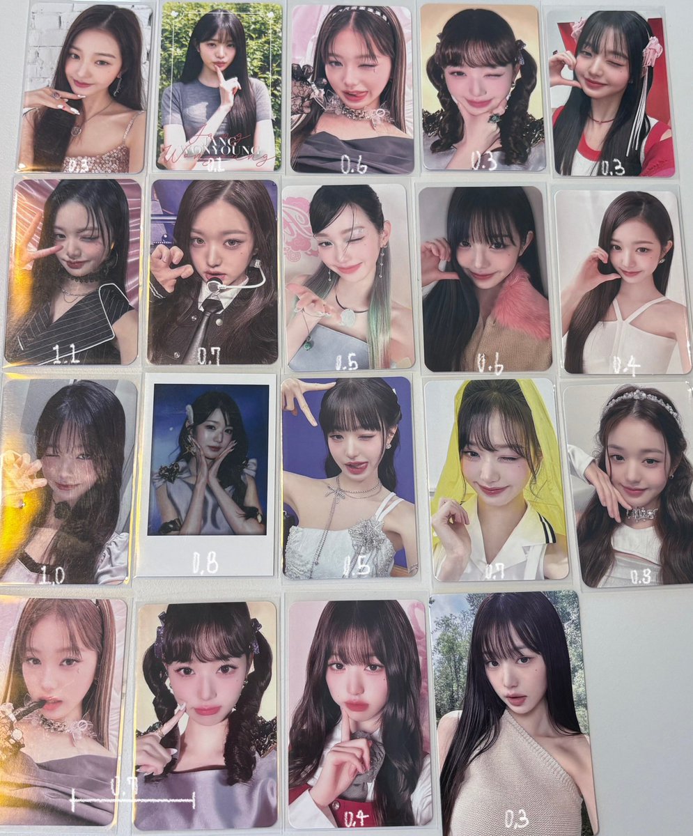 #rt 완판 시,한분께 0.4
아이브 포카 양도합니다

즉입,반값택배.끼리택배.집앞택배만
0.4 이상 or 2장 이상 거래

아이브안유진가을레이장원영리즈이서시세킹가요대전공지메이크스타분철예판특전공방교환판매2025시그케타포슈스쉽럭드스타쉽아이브컴백