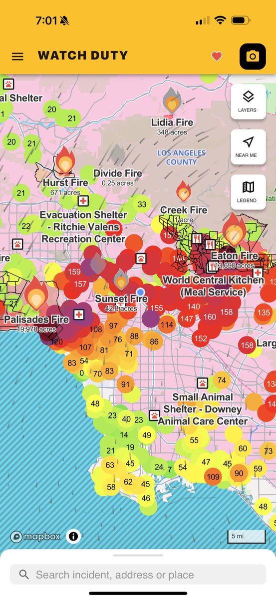 This is the air quality &amp; fires still actively burning. There’s bullshit, like looting &amp; arson in unaffected areas but those don’t deserve outcry or mention. I’ve seen the majority of us band together, offer shelter &amp; supplies to those in need. I love my city. Stay strong #LA ♥️