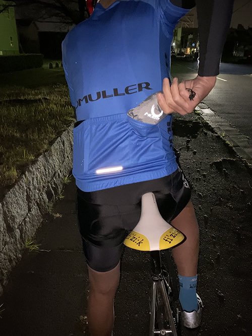 MULLERjapan's tweet photo. 夜のライドでロゴが反射する
少しでも安全に。
サイクルジャージのポケットに忍ばせてね。

#fordablebackpack 
#newdesign 
#mullerjapan #mullerjapanbikes 
#roadbike #gravelbikes #touringbikes 
#enjoyriding #enjoylife https://t.co/damY5cllQf