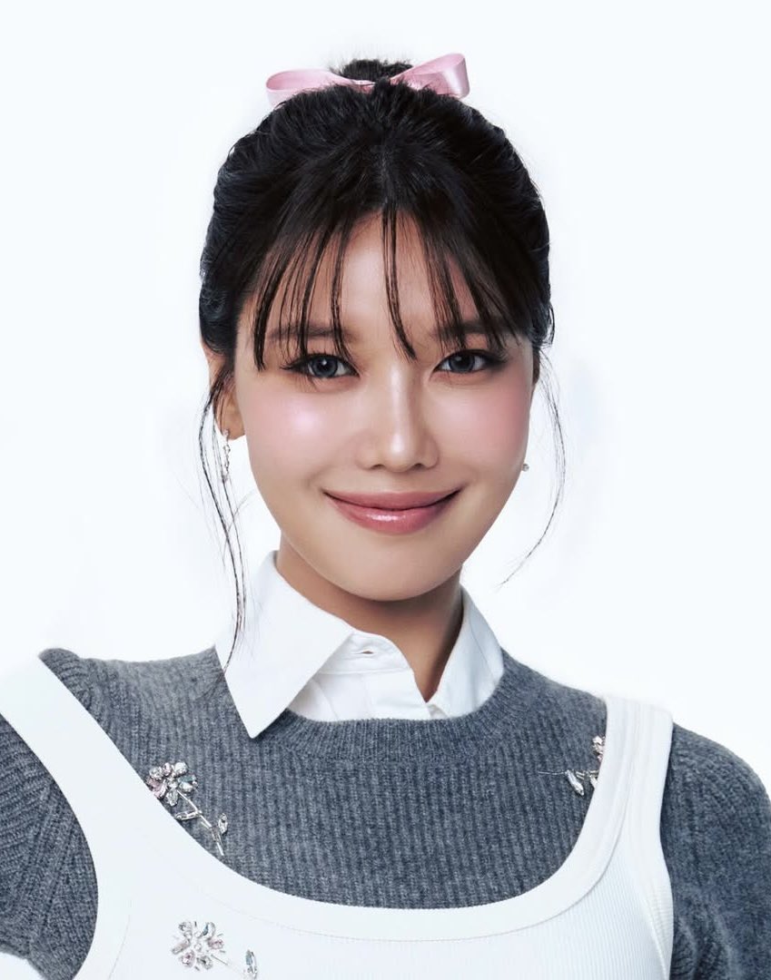 it's giving baby g days 😍🩷