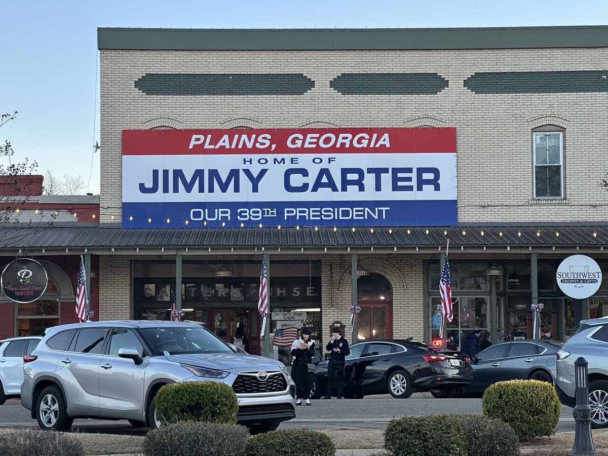 acslayed's tweet photo. I couldn’t miss this historic moment! President Carter’s leadership and love for helping others was infectious! Just a good old county man! It’s a blessing to experience this moment with so many people from around the world! #JimmyCarter #PresidentCarter #Plains https://t.co/tlCa37rFqd