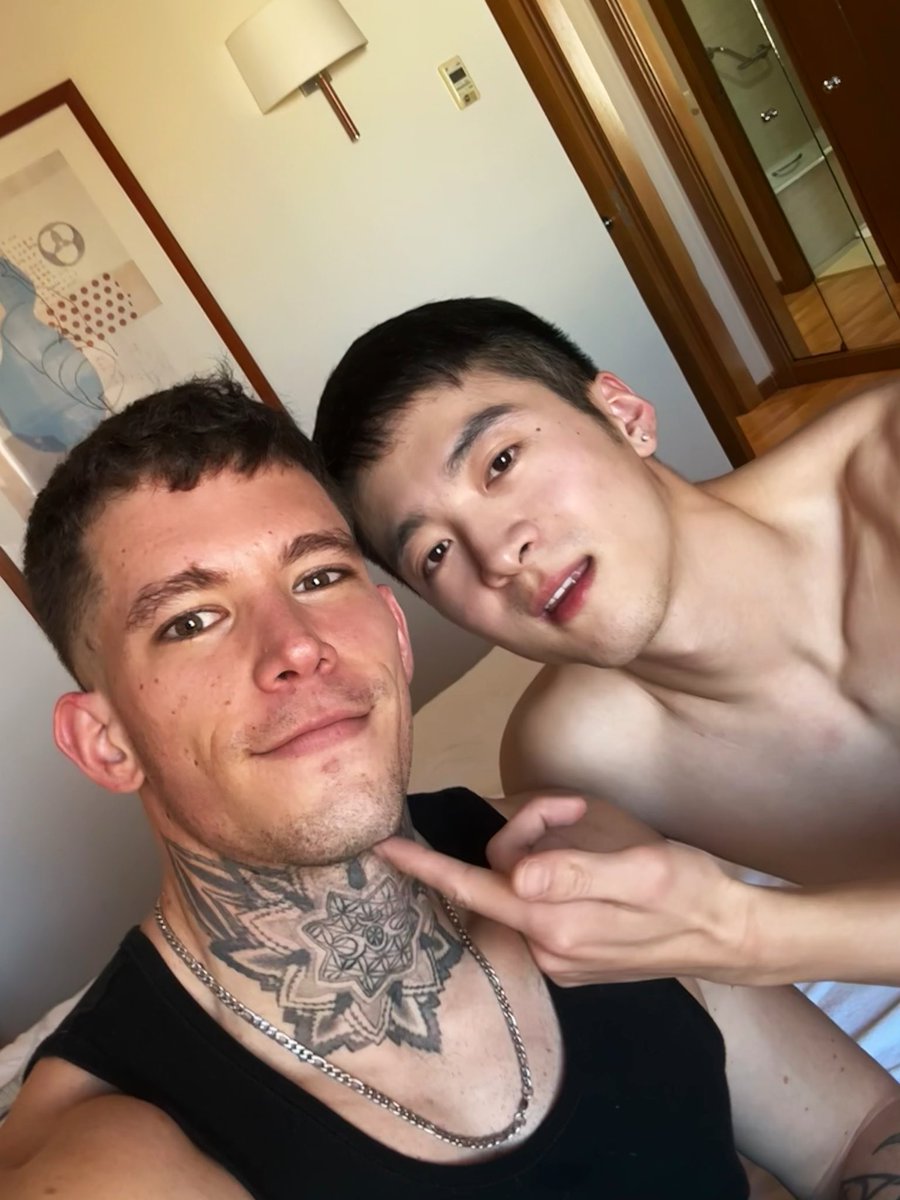 rainbowasian001's tweet photo. 😈😈😈😈💦👅💋

@alex_gavase https://t.co/5UvVyUWkmW