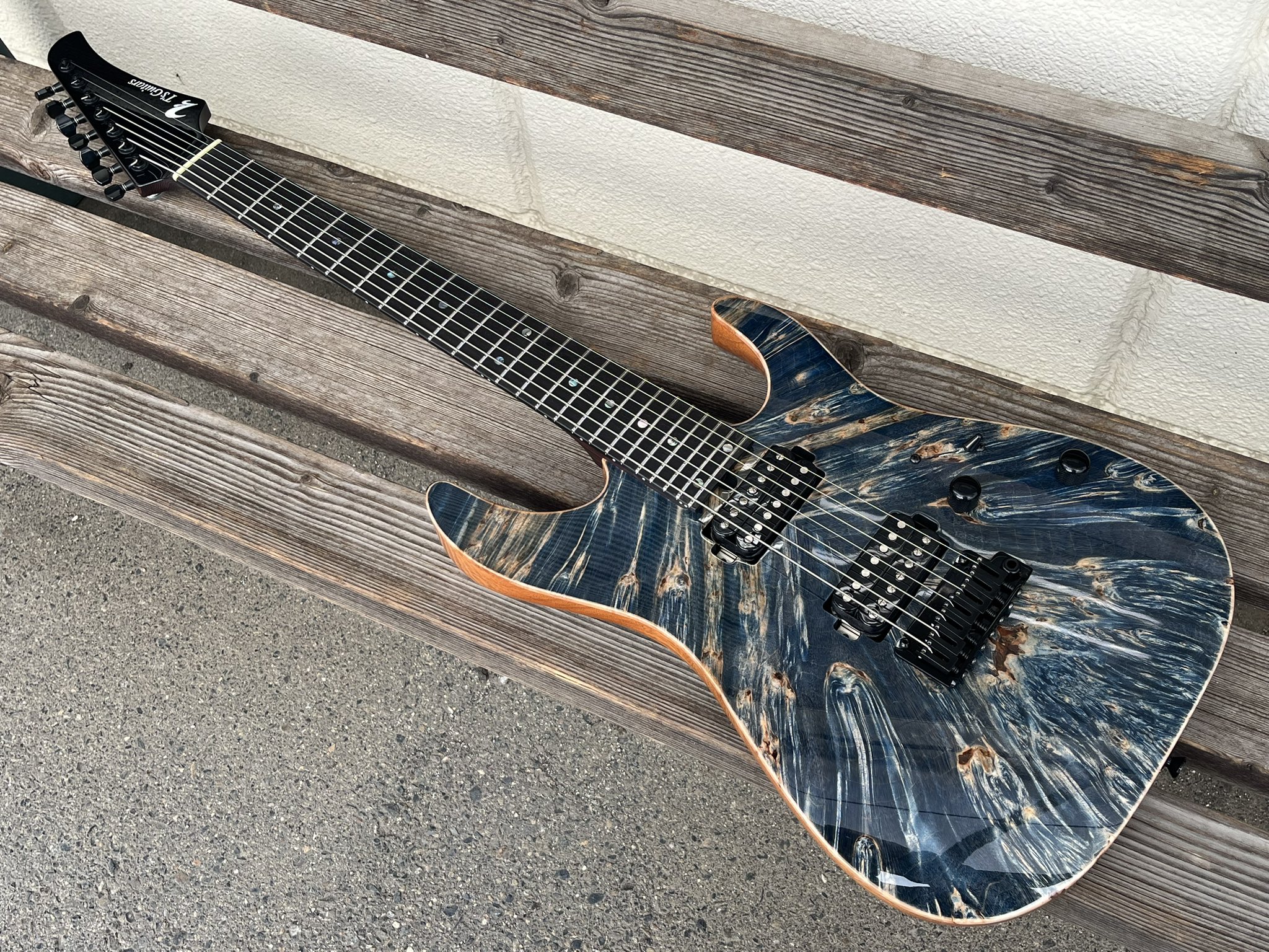 T's Guitars on X: T's Guitars on X: